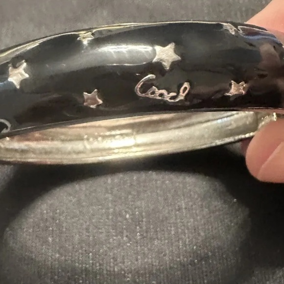 COACH 1/2 INCH HINGED BRACELET- BLACK & SILVER ENAMEL - Picture 3 of 7